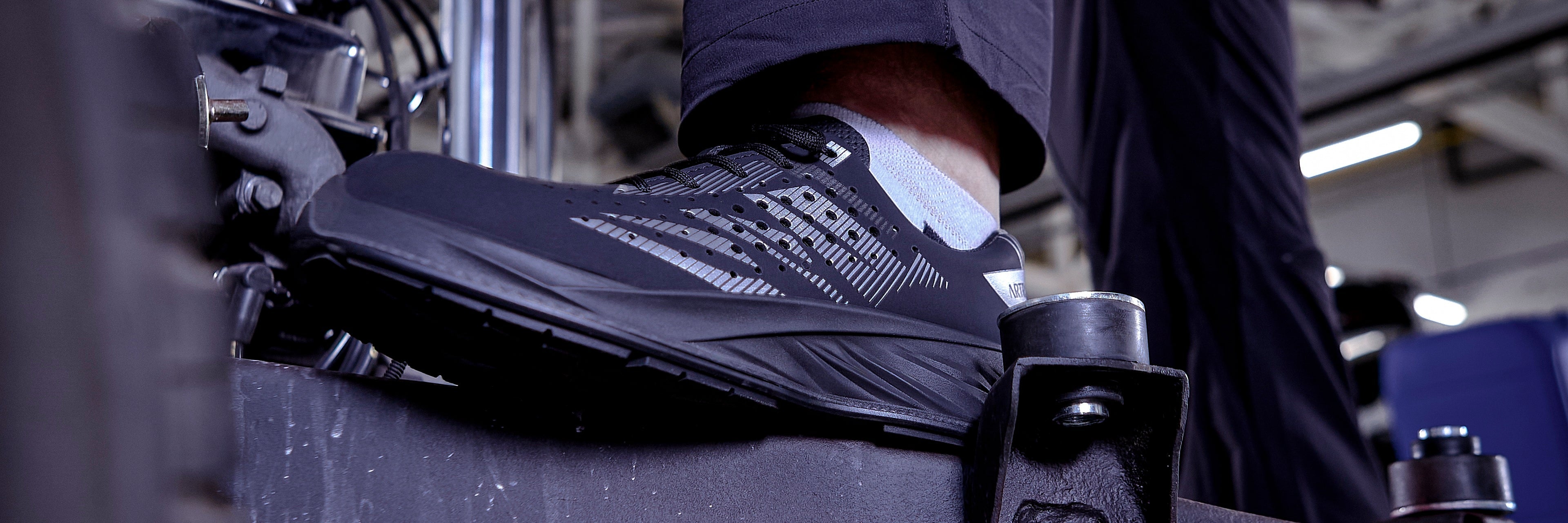 Poltopánky pracovné